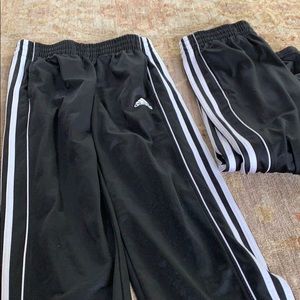 Boys adidas used 10 to 12 pants 2 pairs